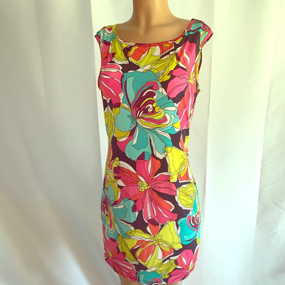 Trina Turk Sleeveless shift dress